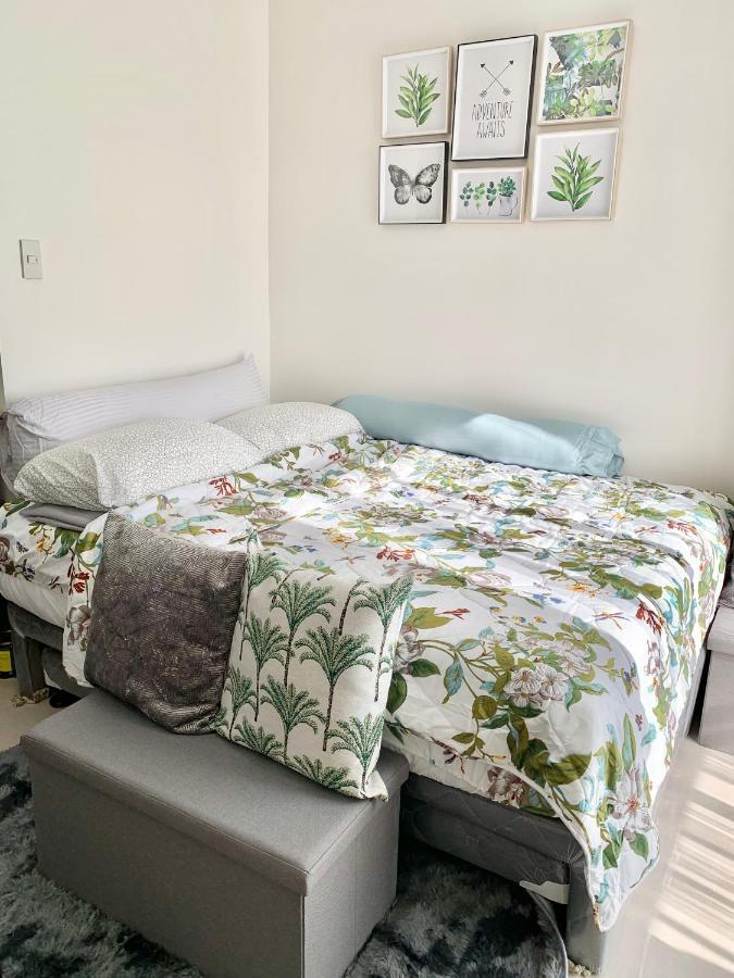 Hola! Condotel @ Inspiria Davao Екстер'єр фото