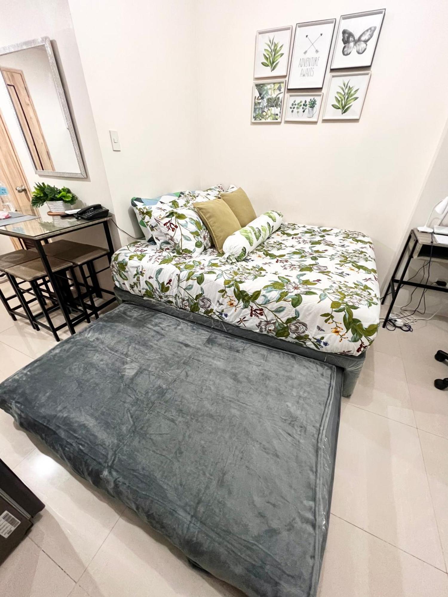 Hola! Condotel @ Inspiria Davao Екстер'єр фото